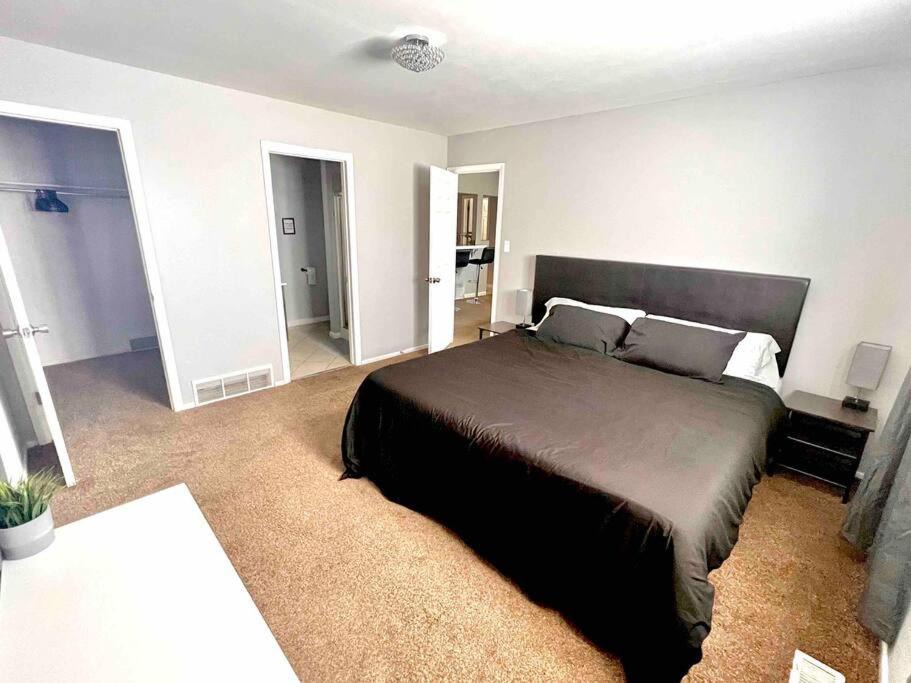Photo of Bedroom in Barnum West