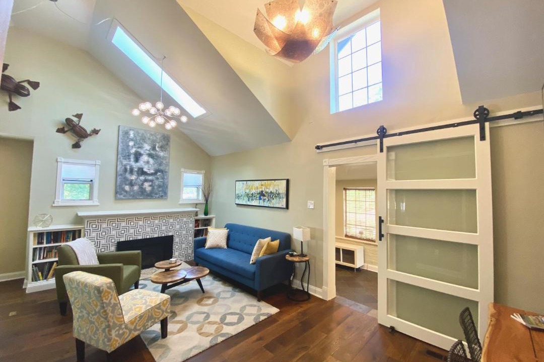 Photo of Livingroom in Sunnyside