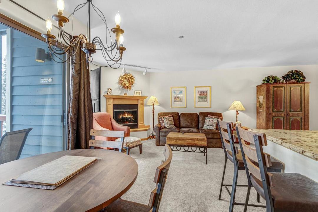 Photo of Livingroom in Historic District