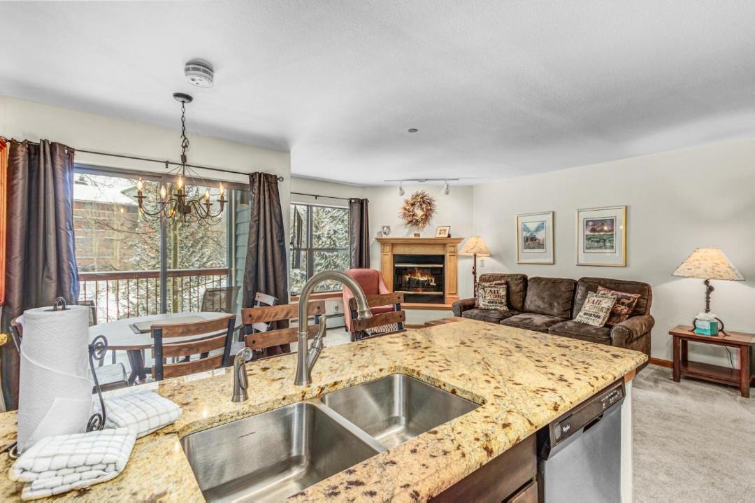 Photo of Livingroom in Historic District