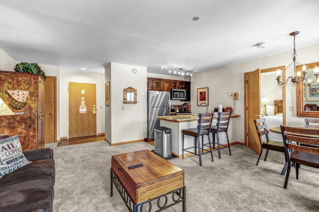 Photo of Livingroom in Historic District