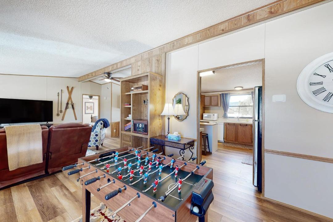 Photo of Livingroom in Alpine Village
