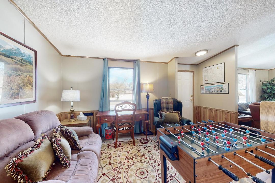 Photo of Livingroom in Alpine Village
