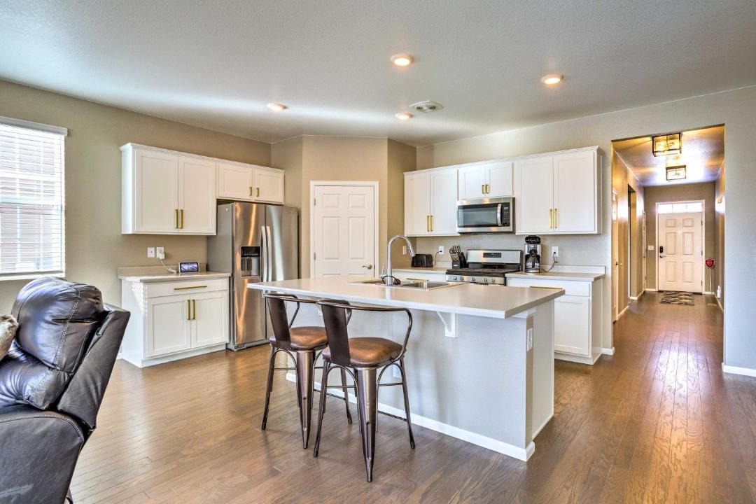 Photo of Livingroom in Aurora
