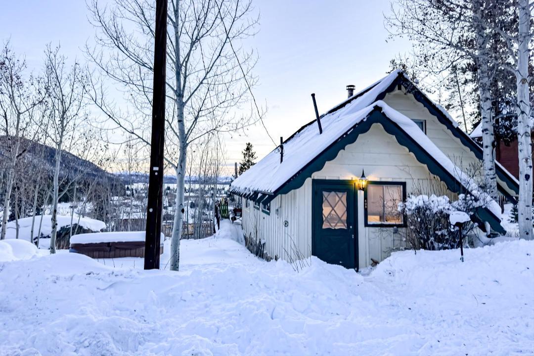 Photo of Buildings in Grand Lake