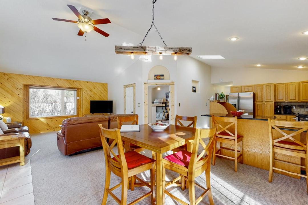 Photo of Livingroom in South Fork