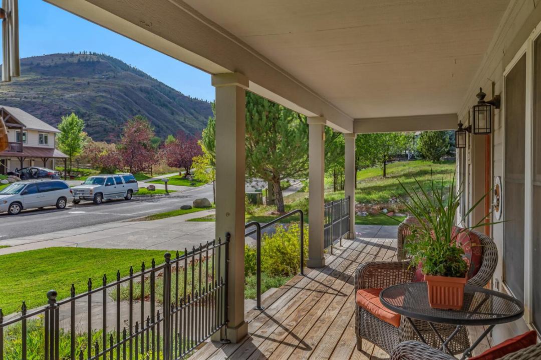 Photo of Patio Balcony in Glenwood Springs