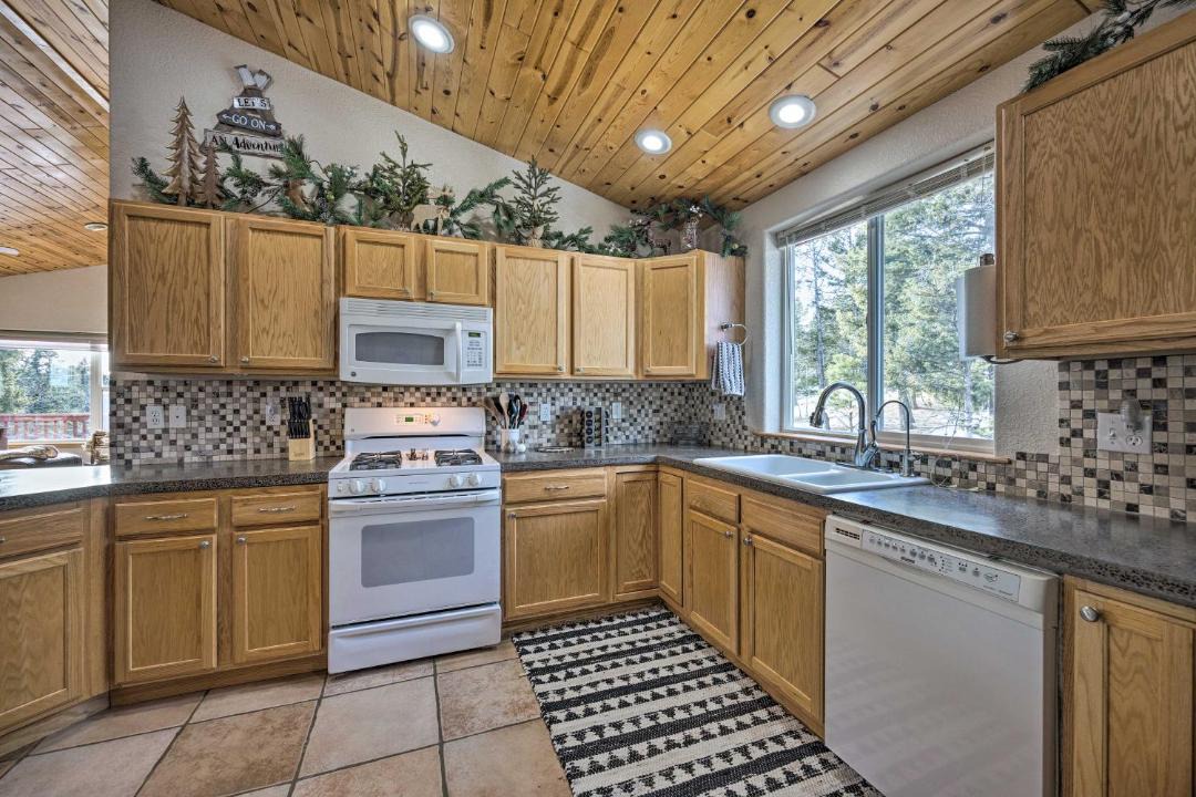 Photo of Kitchen in Woodland Park