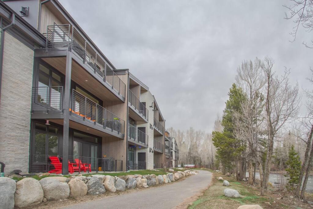 Photo of Others in Silverthorne