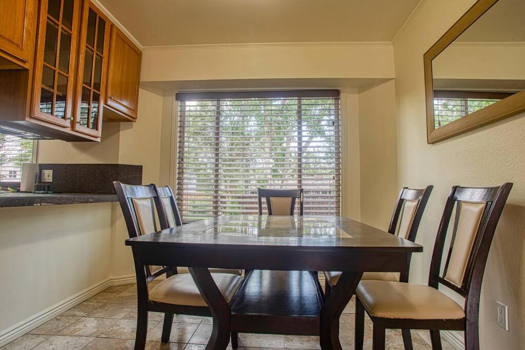 Photo of Livingroom in Lamar Heights Area