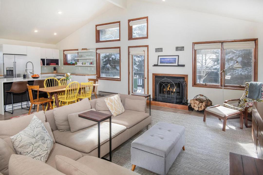 Photo of Livingroom in Eagle-Vail