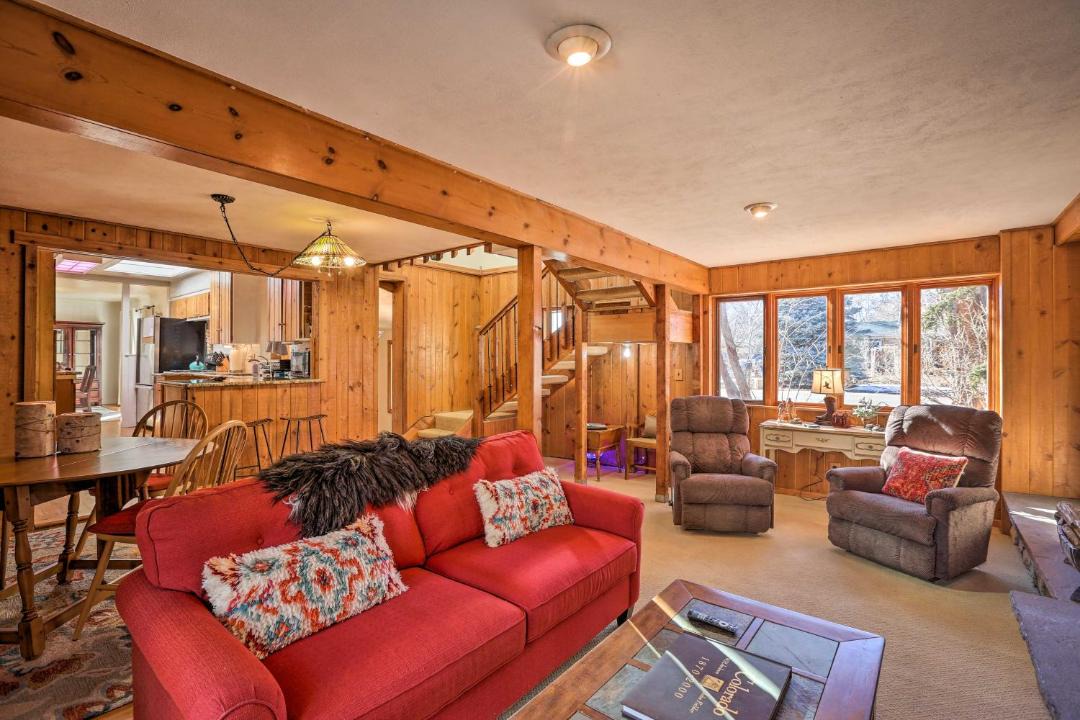 Photo of Livingroom in Morse Park