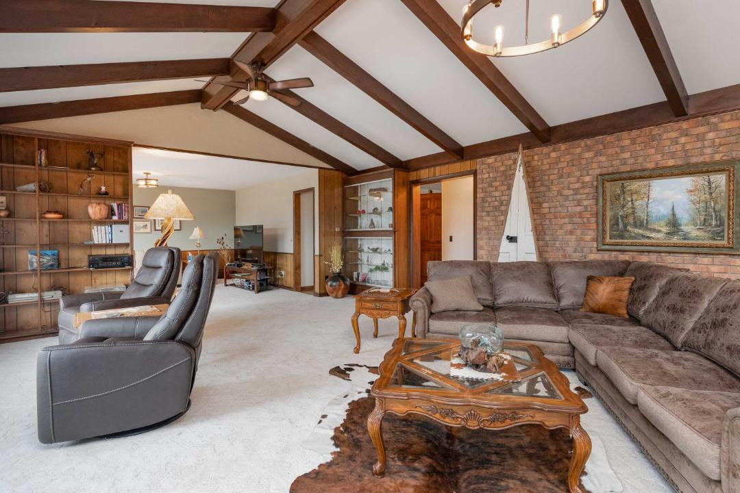 Photo of Livingroom in Stanley Hills