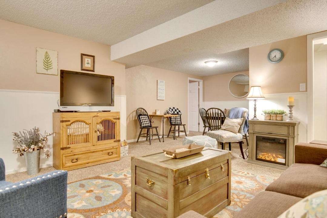 Photo of Livingroom in Lakewood
