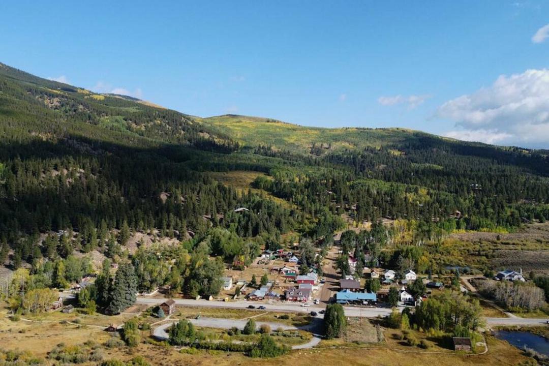 Photo of Others in Twin Lakes
