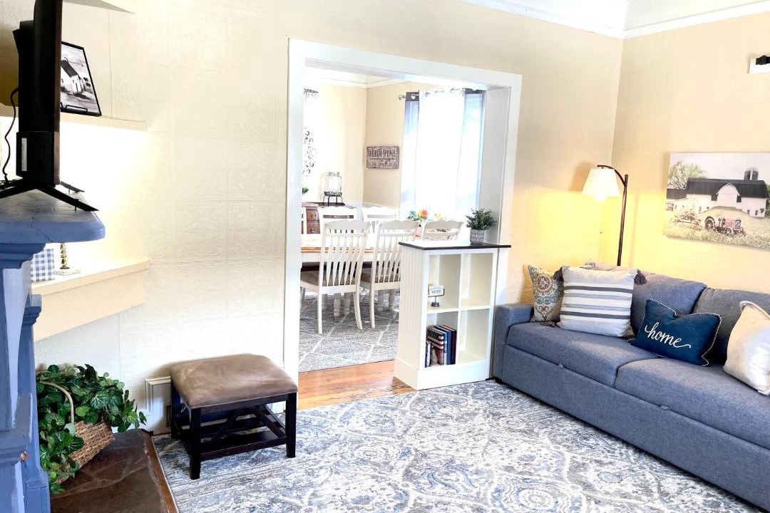 Photo of Livingroom in Old North End
