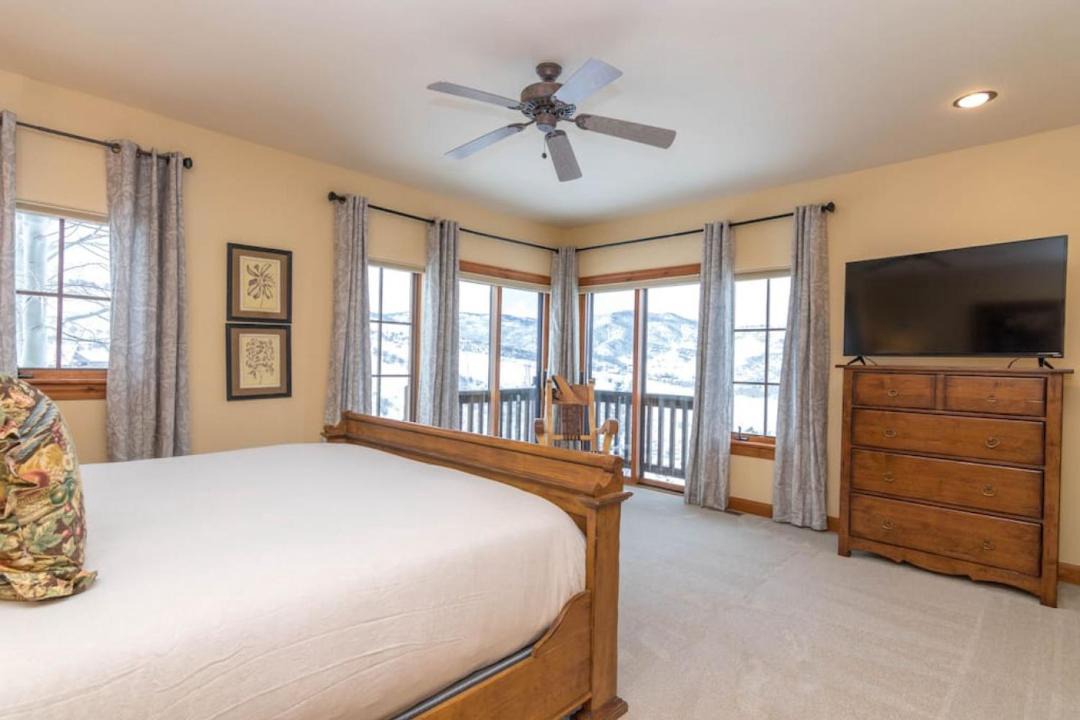 Photo of Bedroom in Edwards