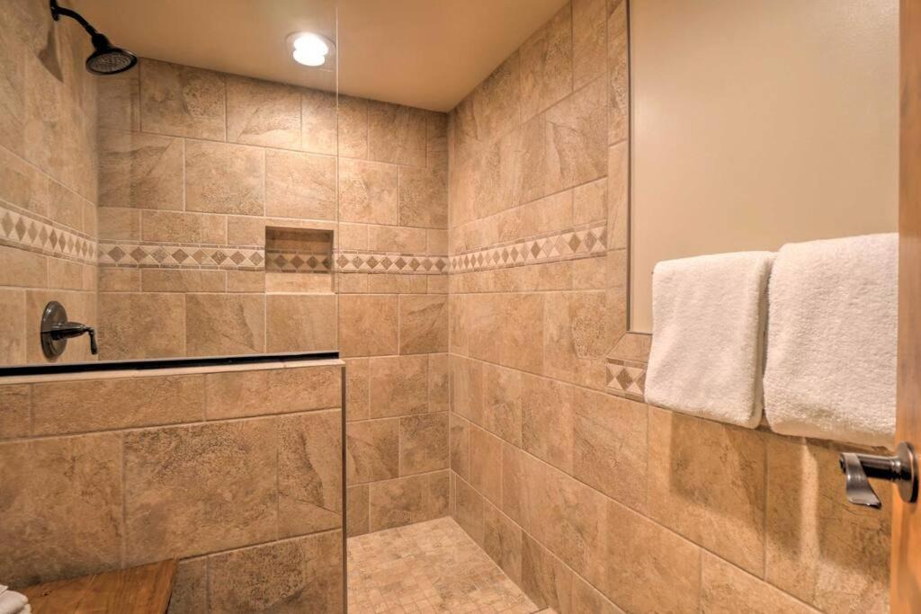 Photo of Bathroom in Peak 9