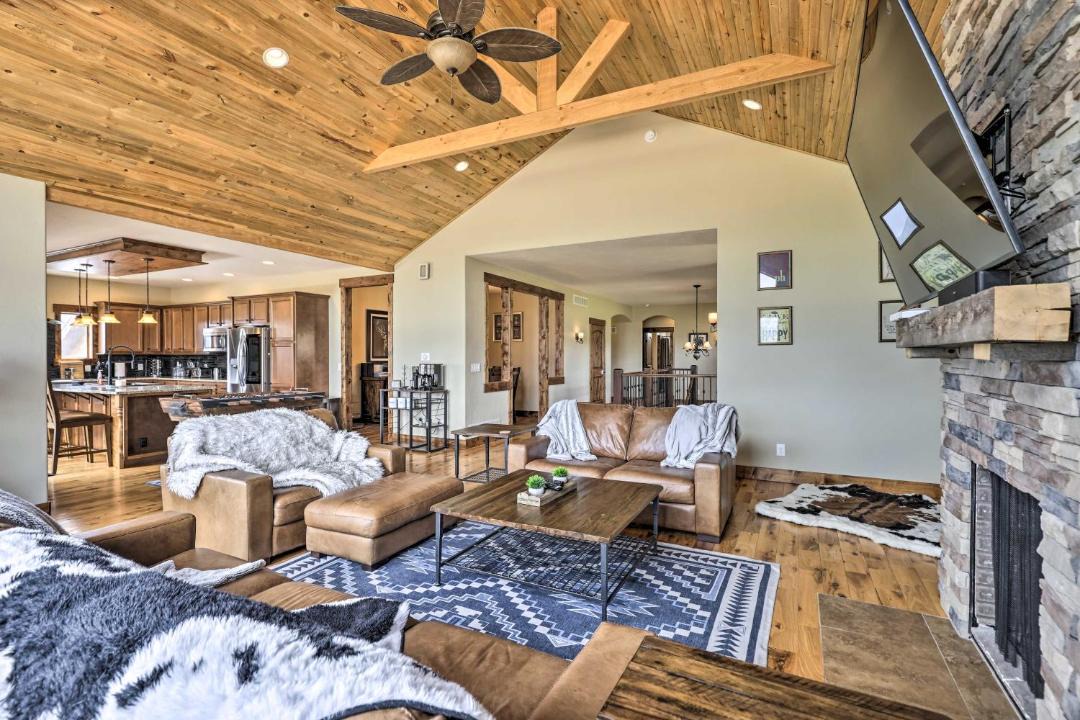 Photo of Livingroom in Grand Lake