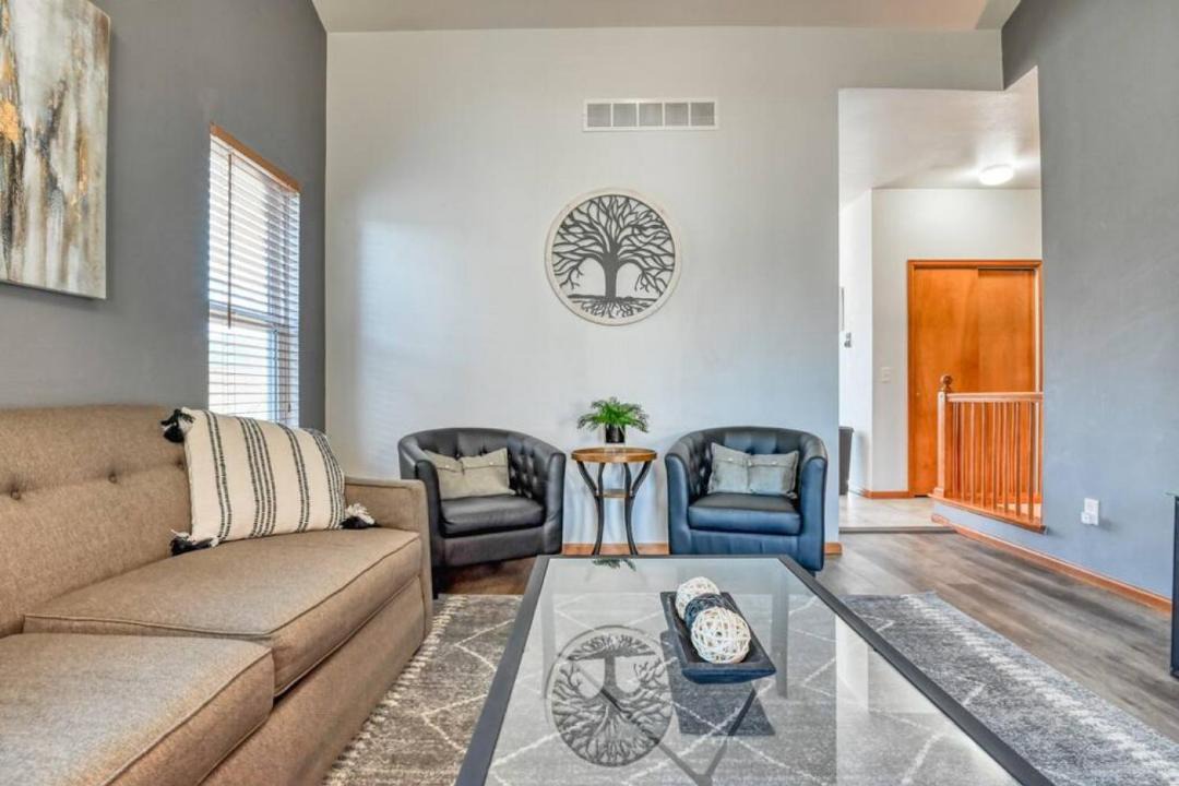 Photo of Livingroom in Gleneagle