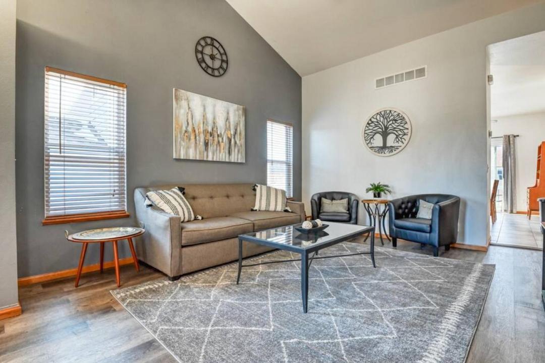 Photo of Livingroom in Gleneagle