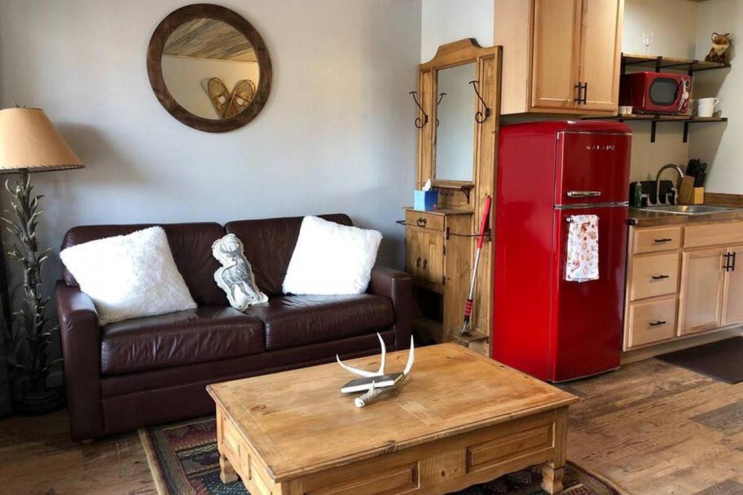 Photo of Livingroom in Green Mountain Falls