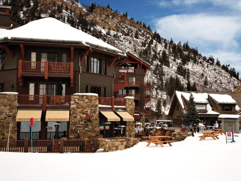 Photo of Others in Aspen