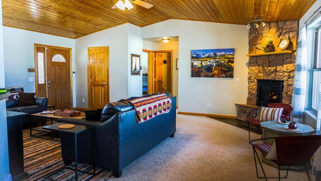 Photo of Livingroom in Fairplay