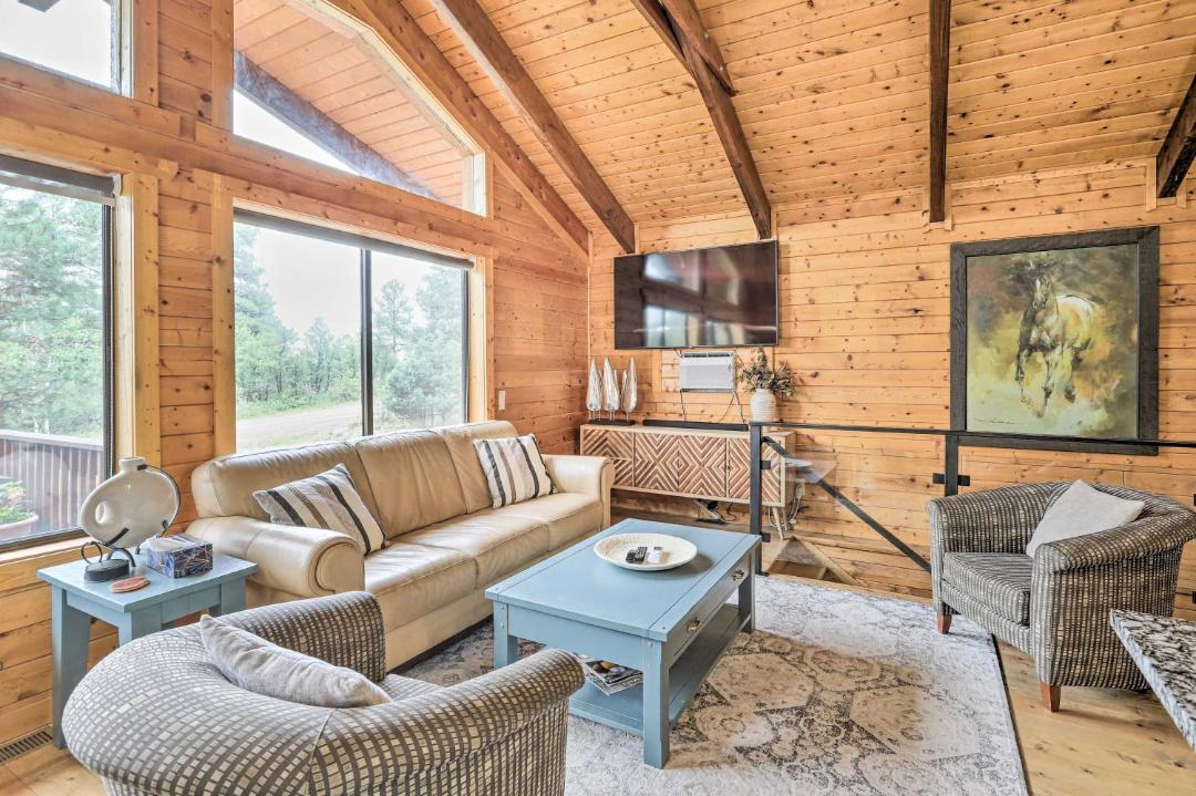 Photo of Livingroom in Twin Creek Village