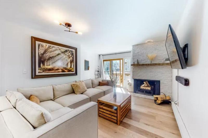 Photo of Livingroom in Vail