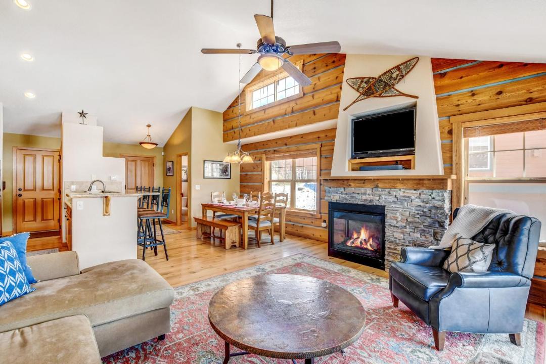 Photo of Livingroom in Rendezvous