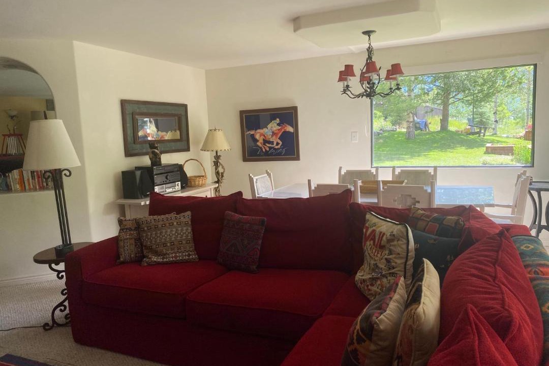 Photo of Livingroom in Vail