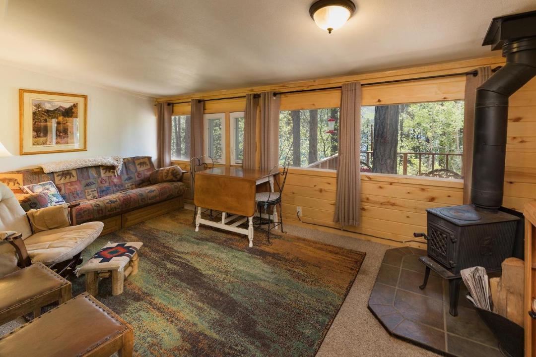 Photo of Livingroom in Bayfield