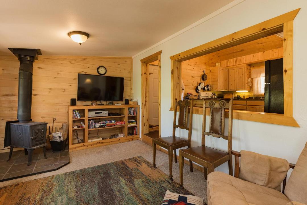 Photo of Livingroom in Bayfield