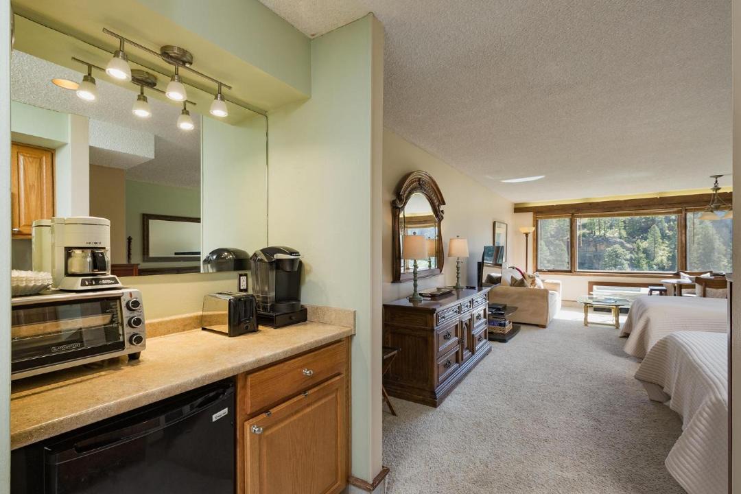 Photo of Livingroom in Purgatory