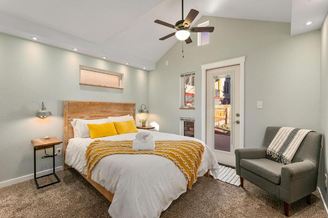 Photo of Bedroom in Martinez Park