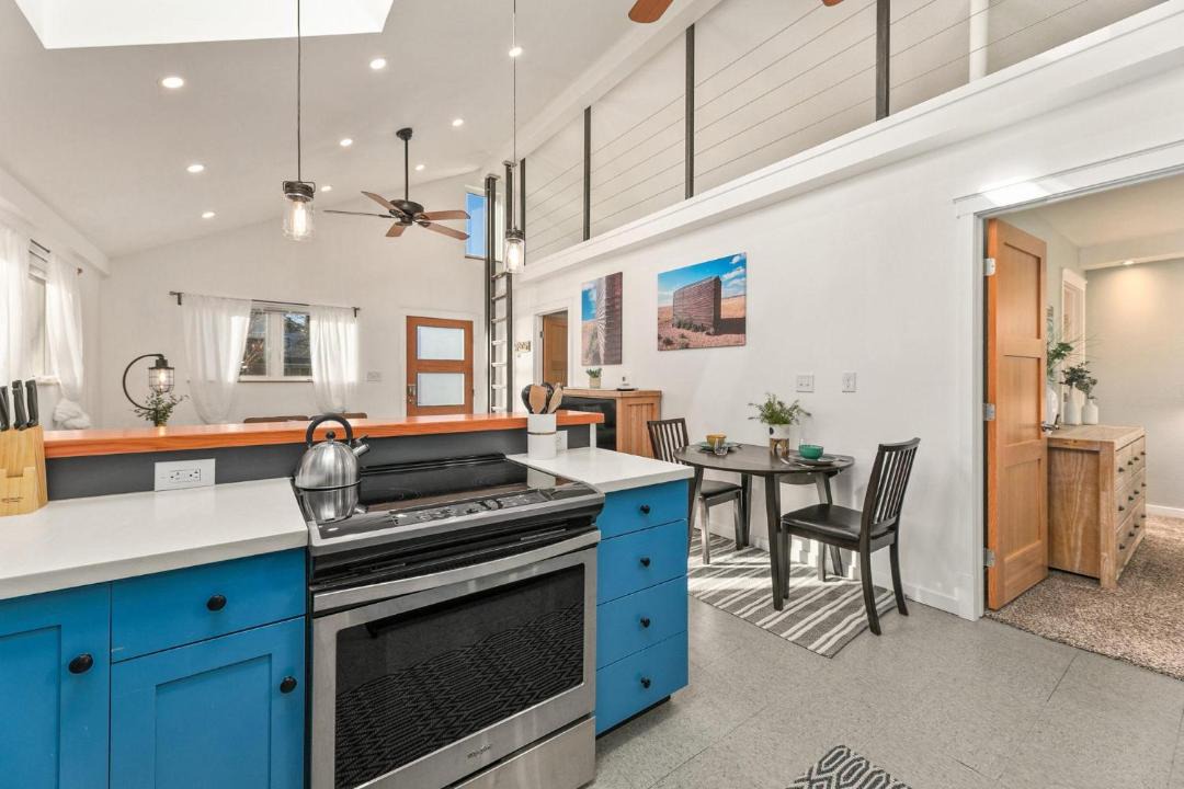 Photo of Kitchen in Martinez Park