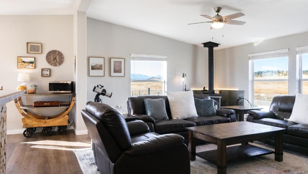 Photo of Livingroom in Fairplay