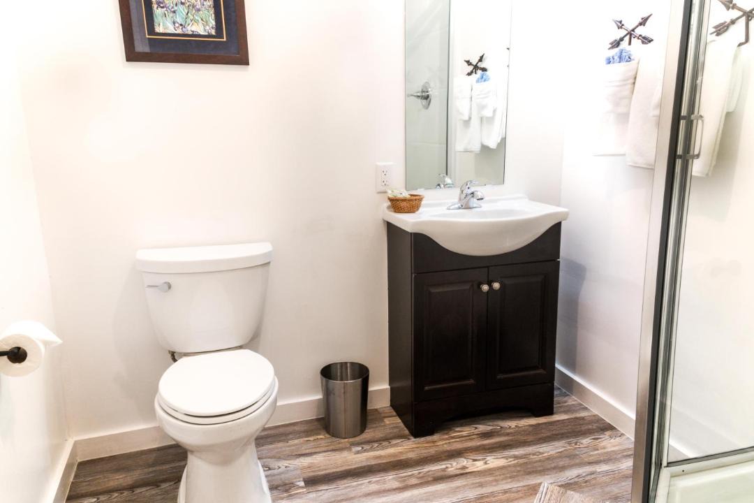Photo of Bathroom in Delta
