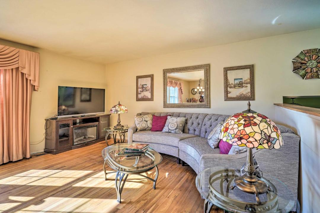 Photo of Livingroom in Security-Widefield
