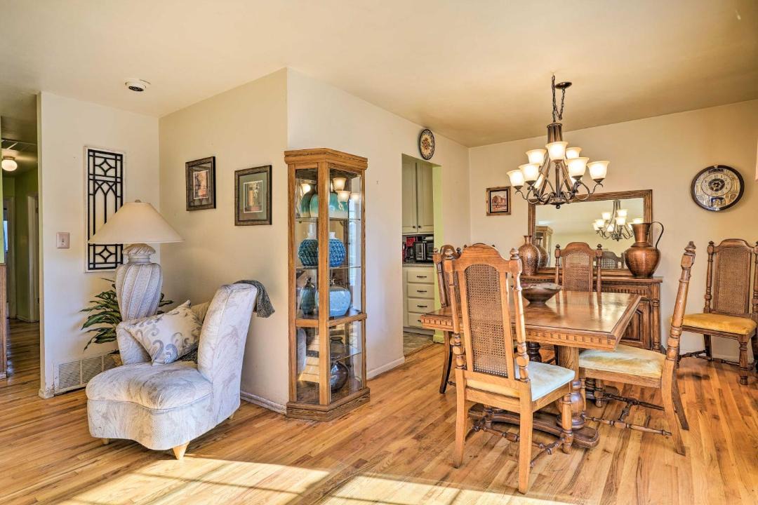 Photo of Livingroom in Security-Widefield