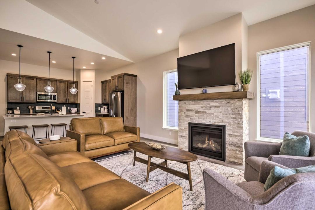 Photo of Livingroom in Purgatory
