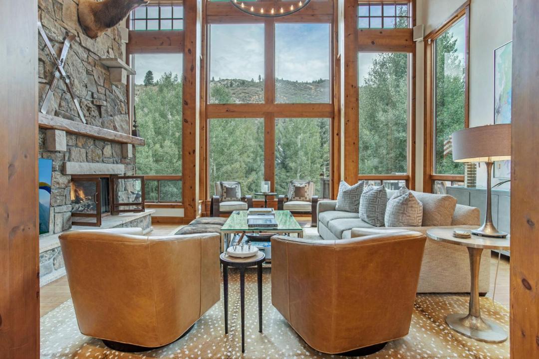 Photo of Livingroom in Edwards