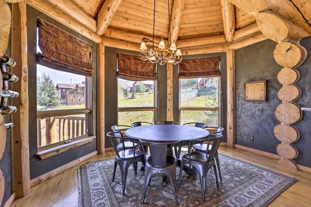 Photo of Livingroom in Silvercreek