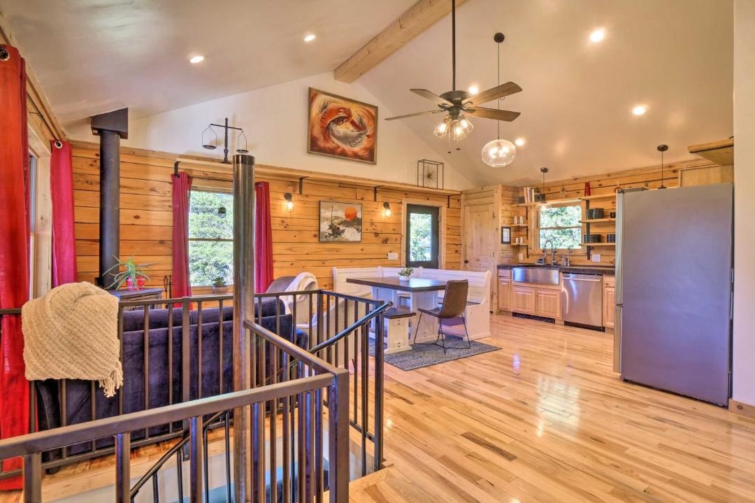 Photo of Livingroom in Alma