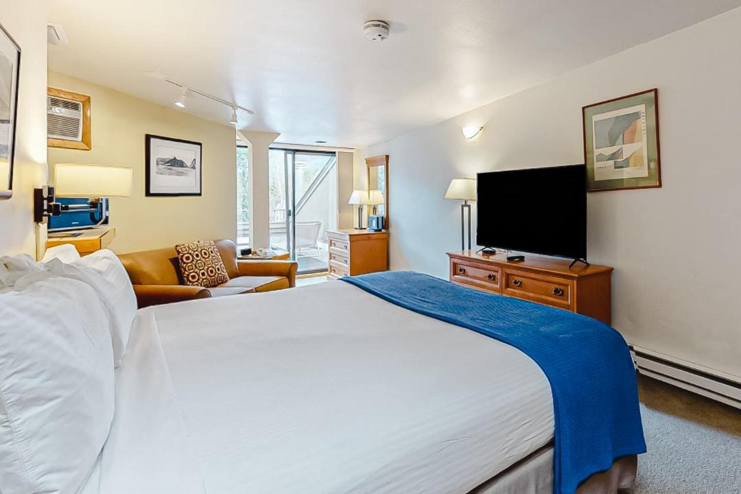Photo of Bedroom in West End