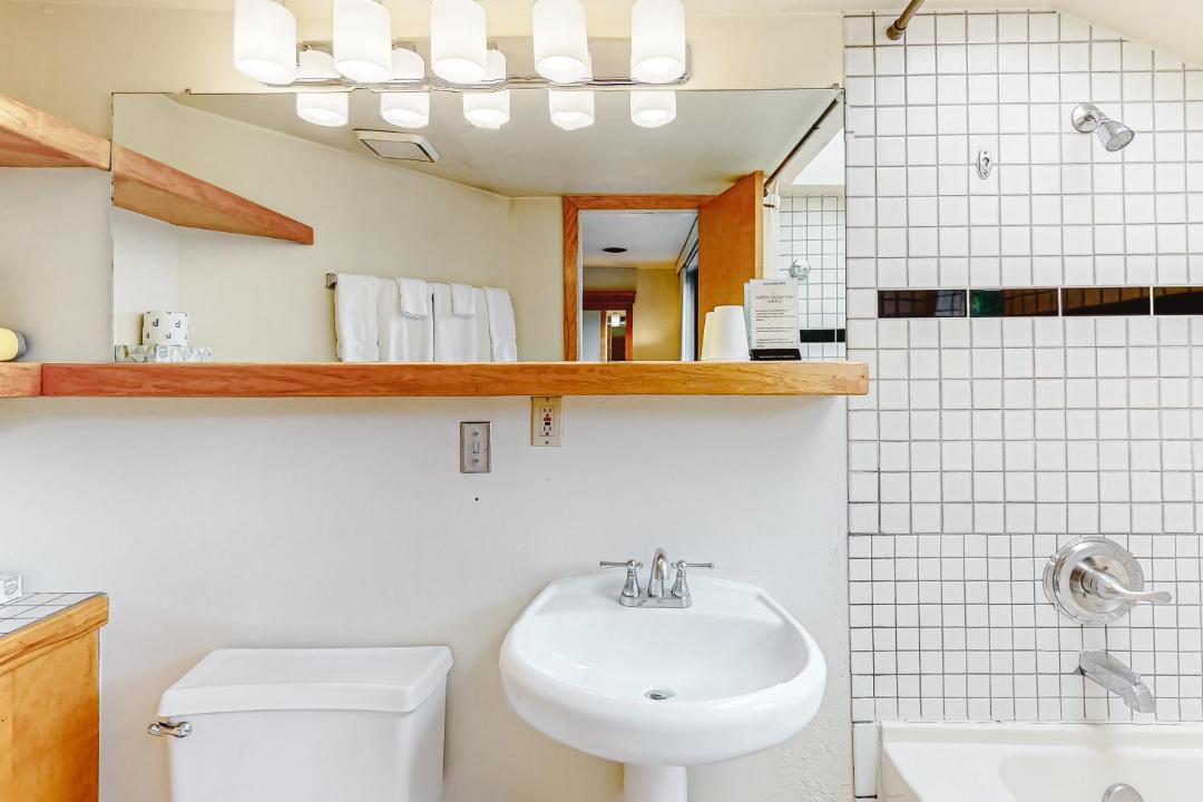 Photo of Bathroom in West End