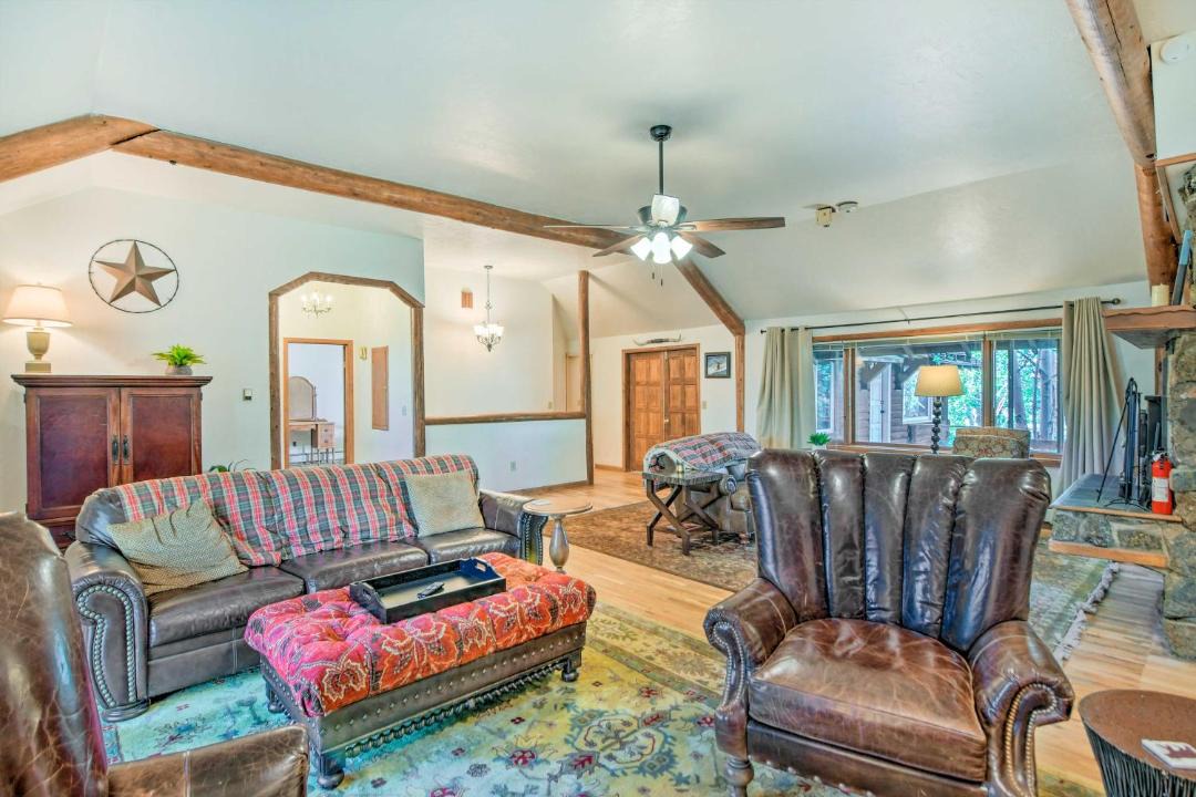 Photo of Livingroom in Walden