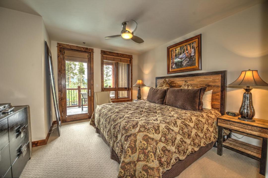 Photo of Bedroom in Four O'Clock