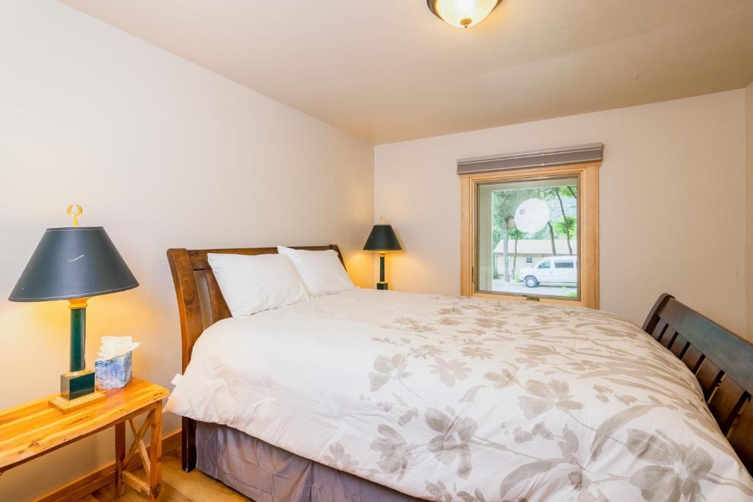 Photo of Bedroom in Glenwood Springs